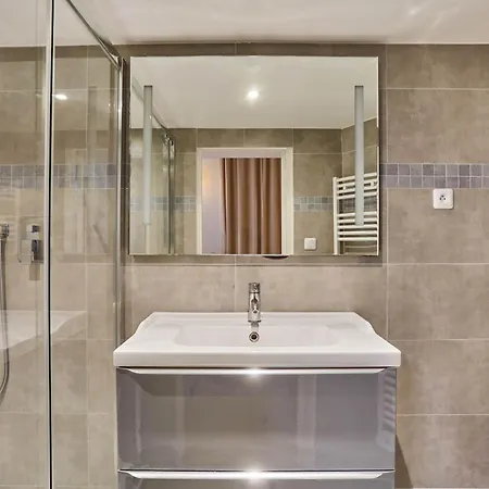 Superb Center Of Le Marais Apartment Paris